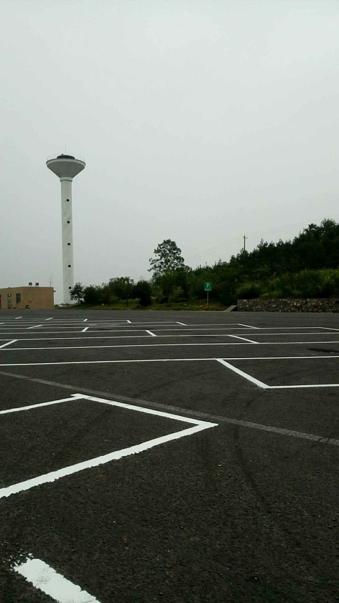 衡东高速服务区施工